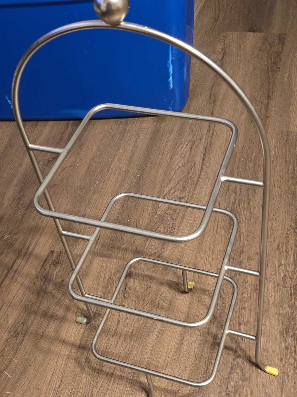 Pampered Chef 3-Tier Metal Wire  Serving Organizer Rack in Brushed Nickel